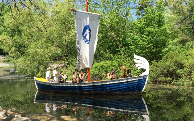 Ragnar Kjartansson 'S.S. Hangover' boat that sails in the Harlem Meer with a brass sextet.